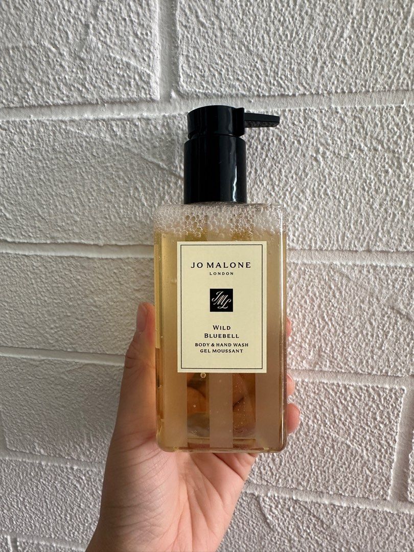 Jo Malone Shower Gel 250ml English Pear Freesia Wild Bluebell, Beauty & Personal Care, Bath