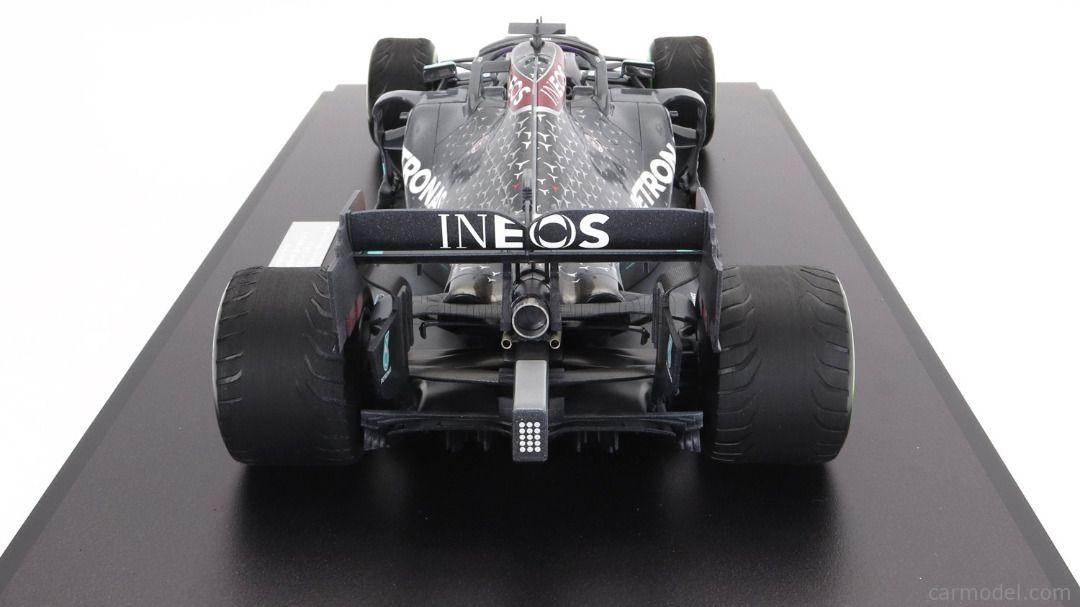 Lewis Hamilton 2020 world champion Mercedes Minichamps 1/12nd scale ...