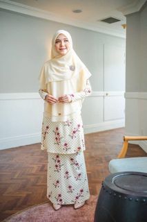 (Category: ) located in . Submitted by Sweetpea007 (Listing ID 1277971270, Image 1). Description: .
