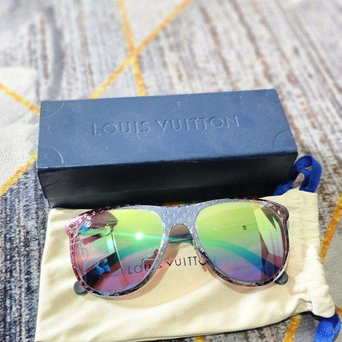 Louis vuitton 2024 vertigo sunglasses