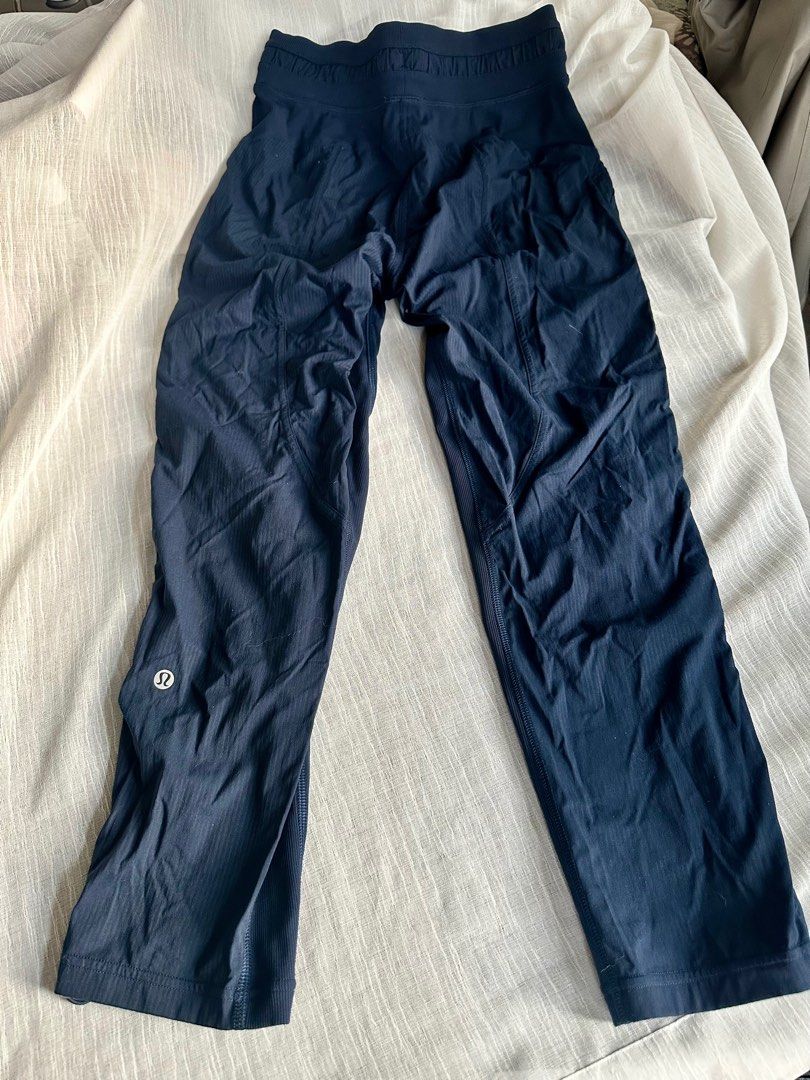 Lululemon Dance Studio Mid-Rise Cropped Pants 23 *Asia Fit, 女裝, 運動服裝-  Carousell