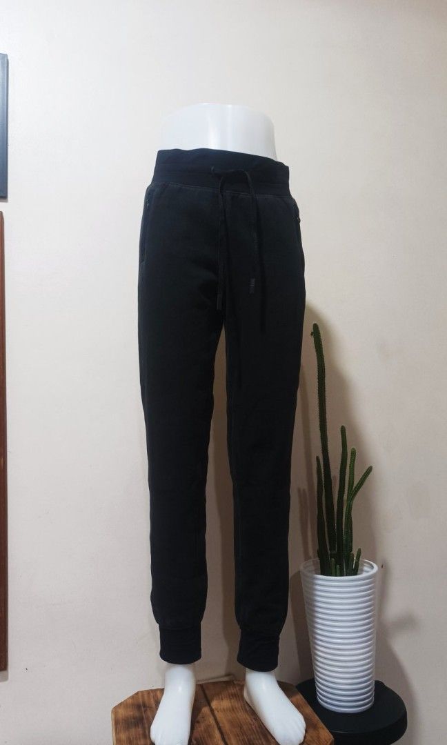 Size 4 joggers outlet