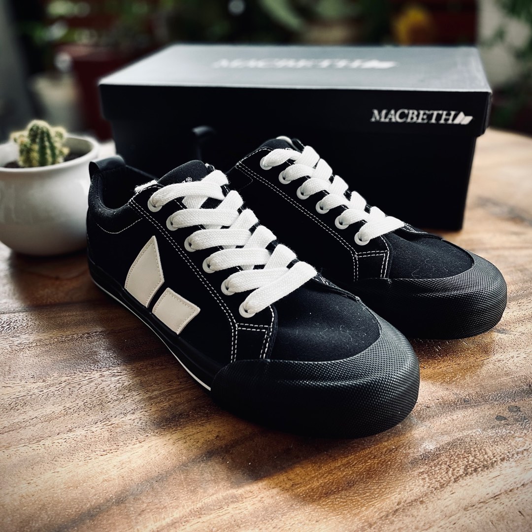 Macbeth eliot store black cement