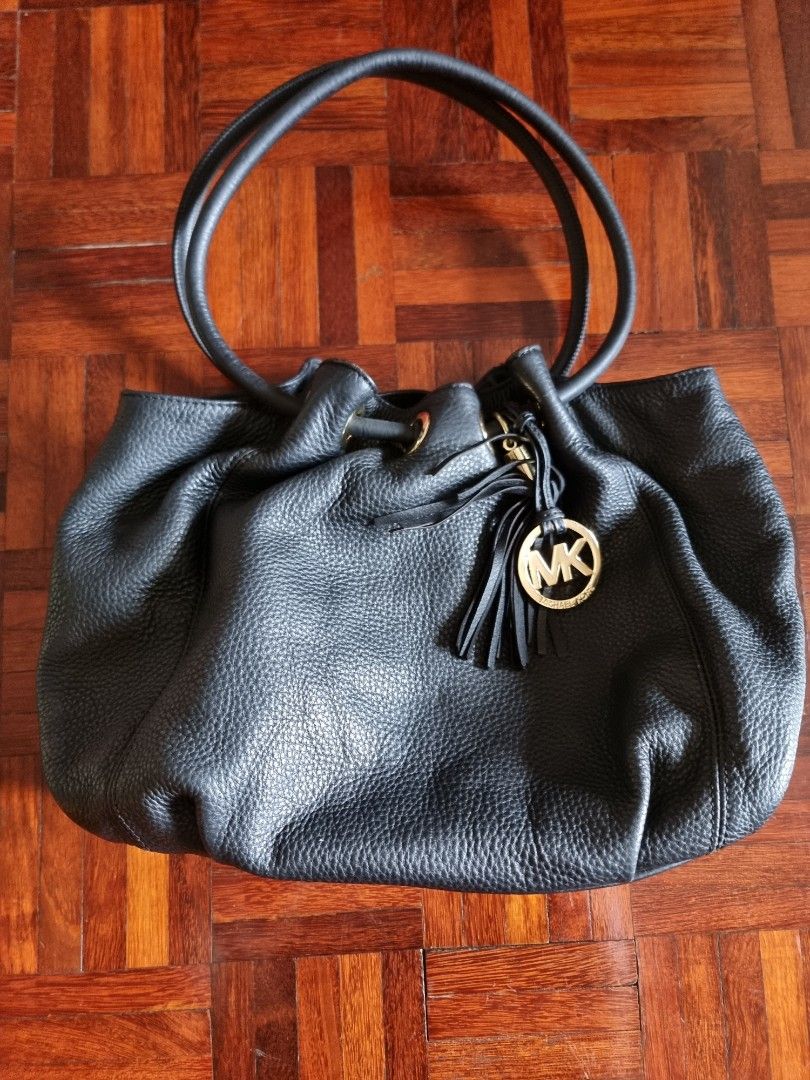 Michael kors 2024 black hobo