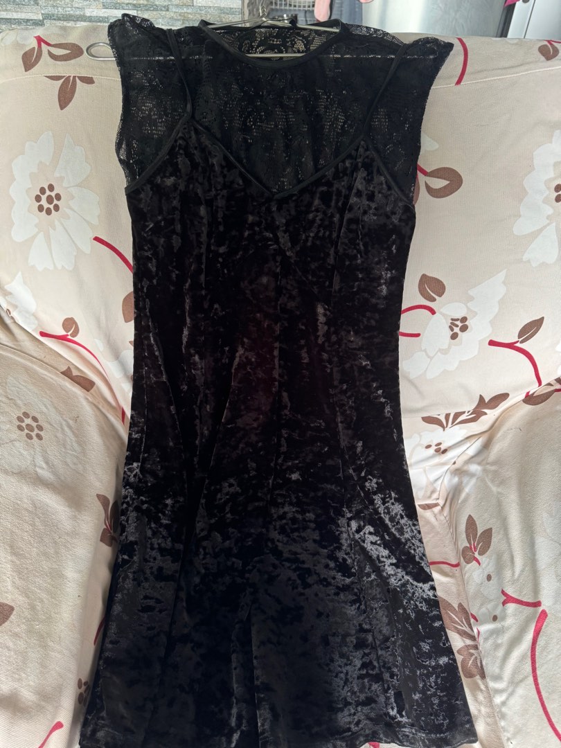 Miss selfridge velvet cheap dress
