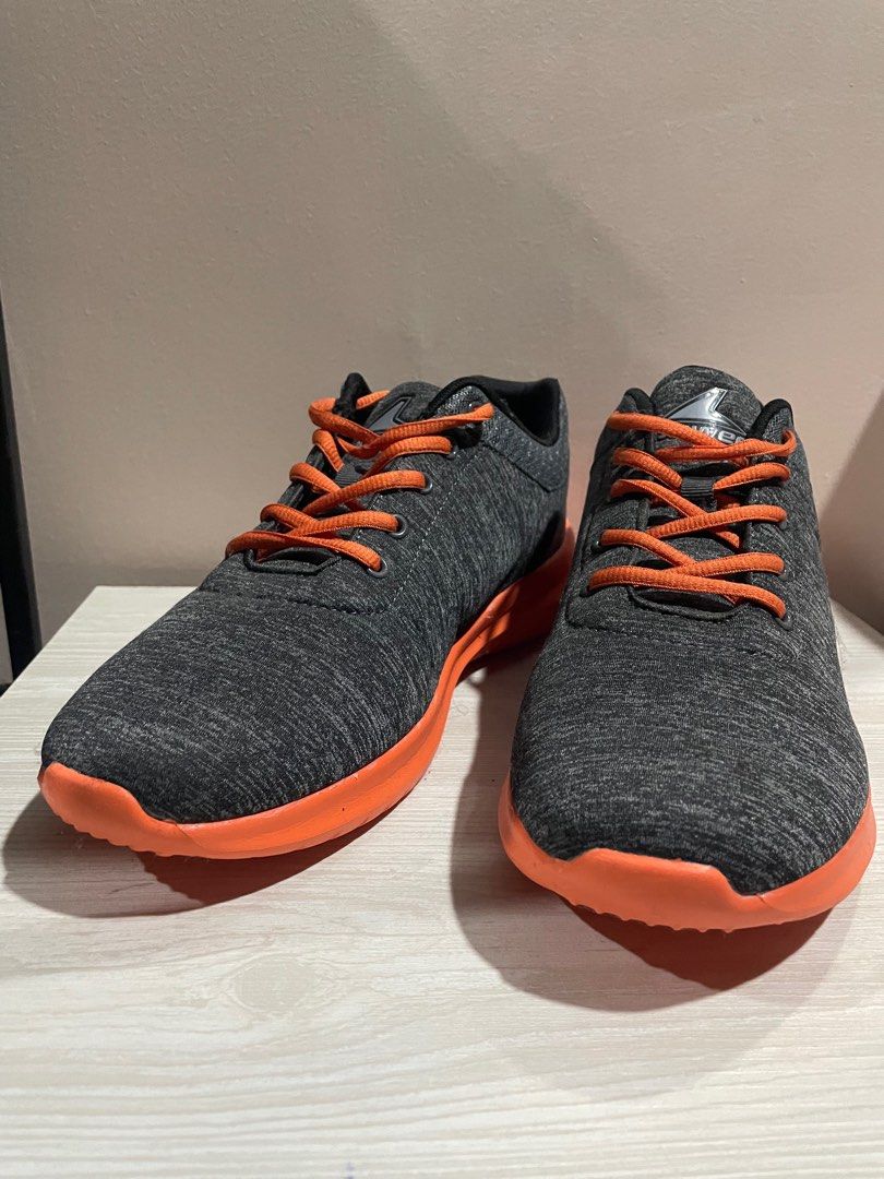 Power men's outlet running shoes