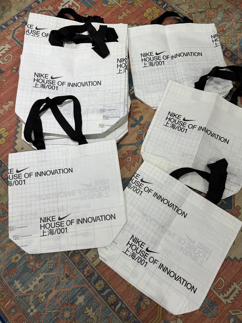 nike house of innovation bag