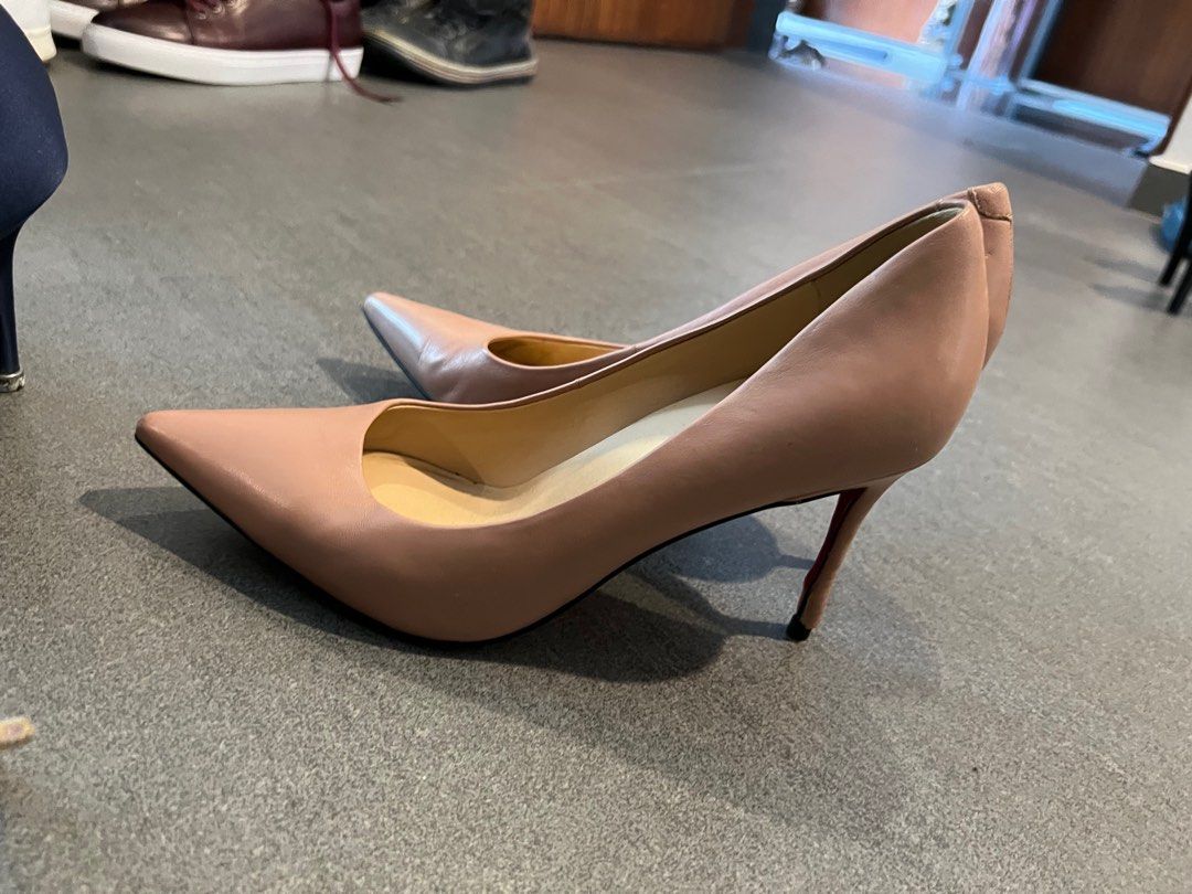Nude heels top on sale