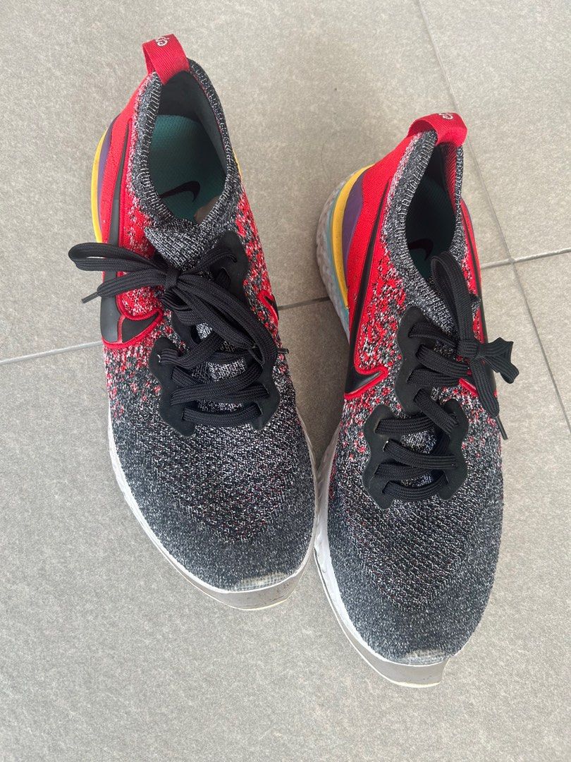 Nike epic react flyknit cheap size 4