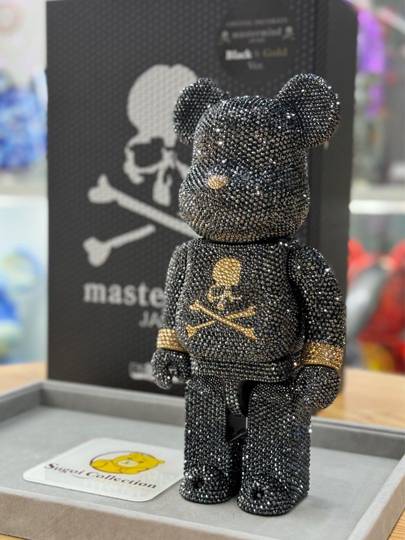 [Pre-Order] BE@RBRICK x Mastermind Japan MMJ Crystal Decorate 400% Black &  Gold Ver. “Prosperity” 繁荣 full Swarovski decoration