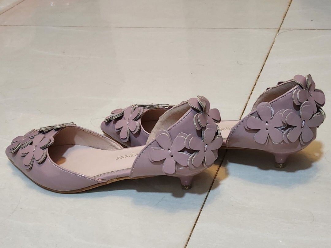 Purple heeled shoes Women s Fashion Footwear Heels on Carousell