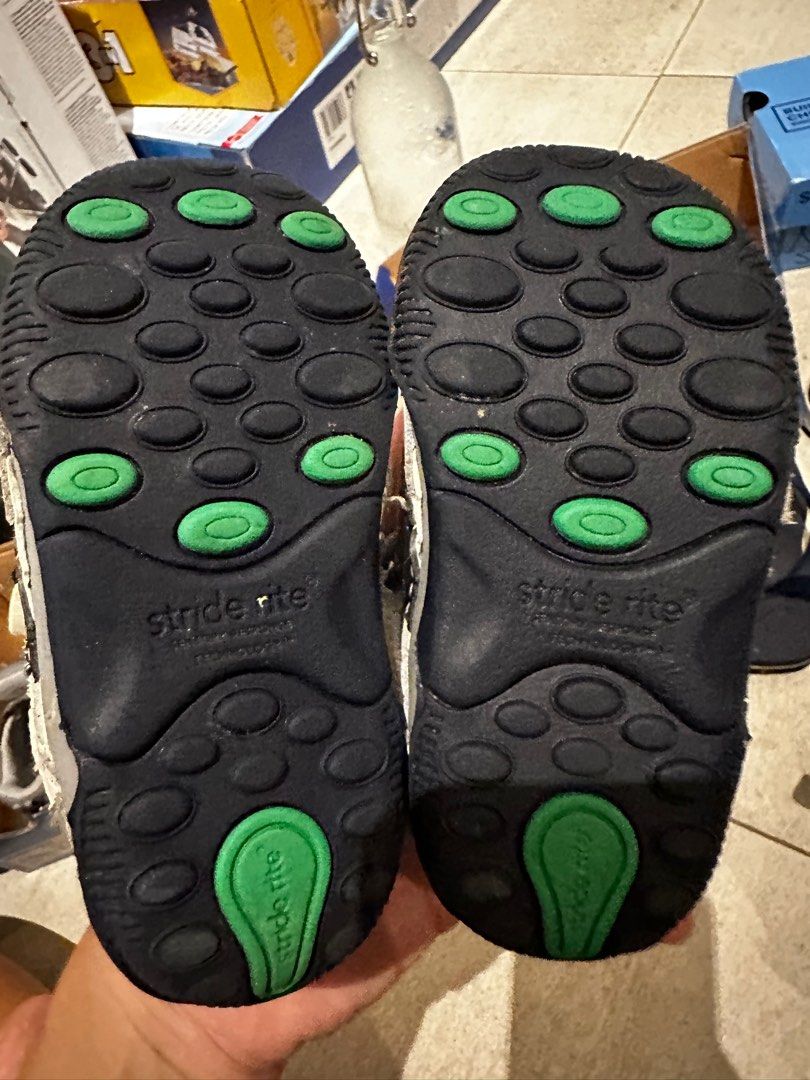 Extra wide clearance children's shoes
