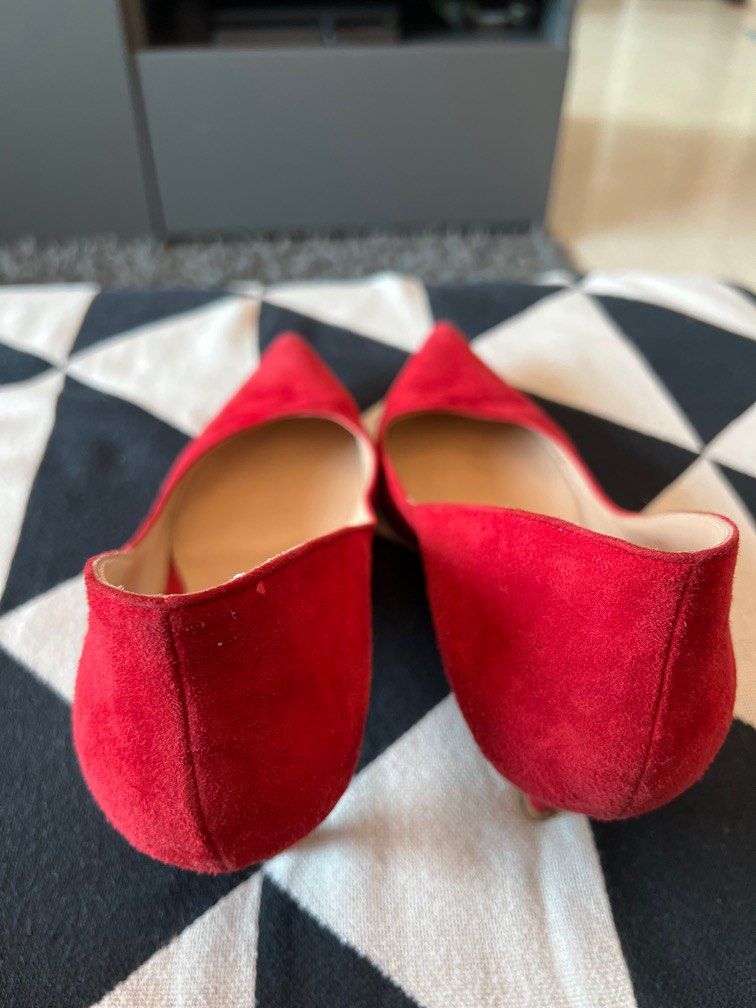 Red suede hotsell pointed flats