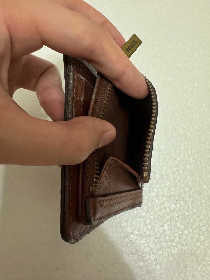 Fossil rfid purse store