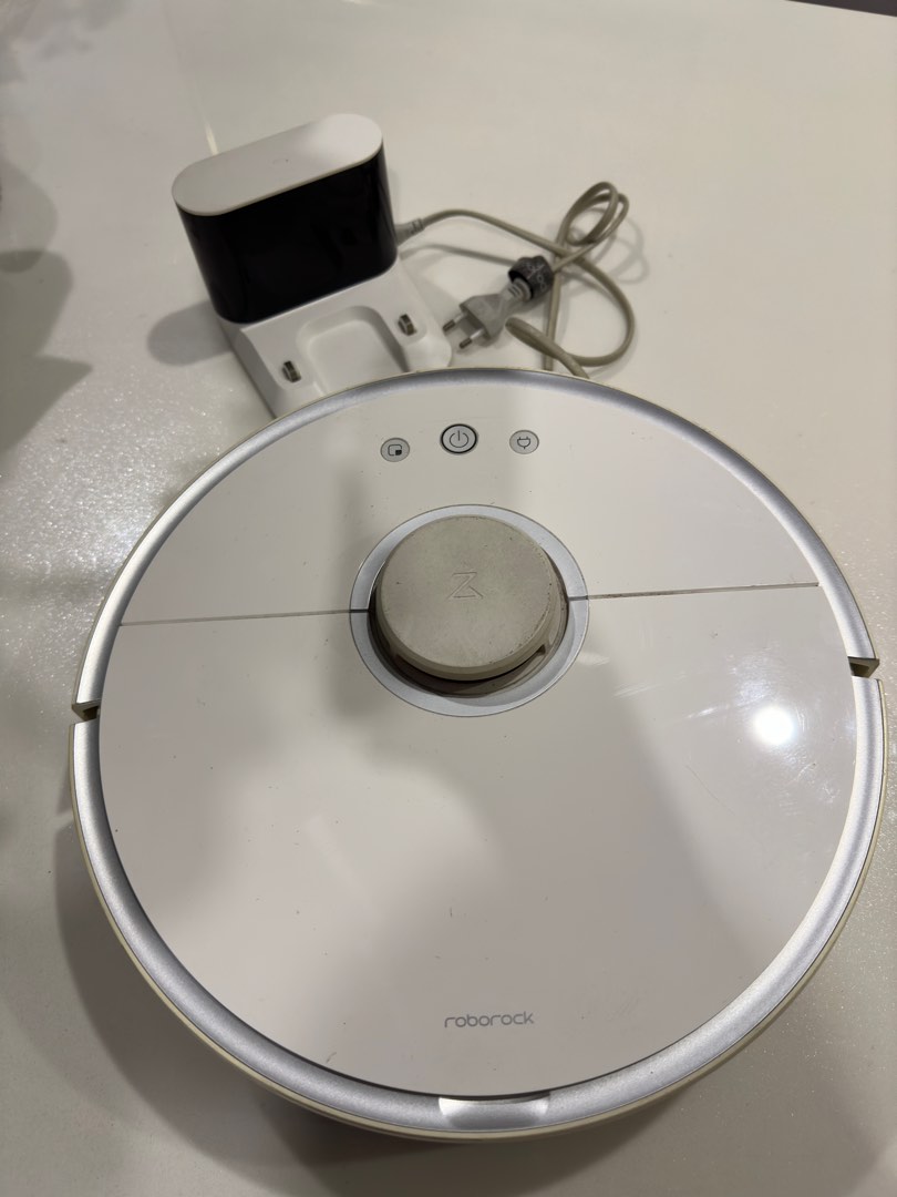 Roborock s50 v1 vs v2 store