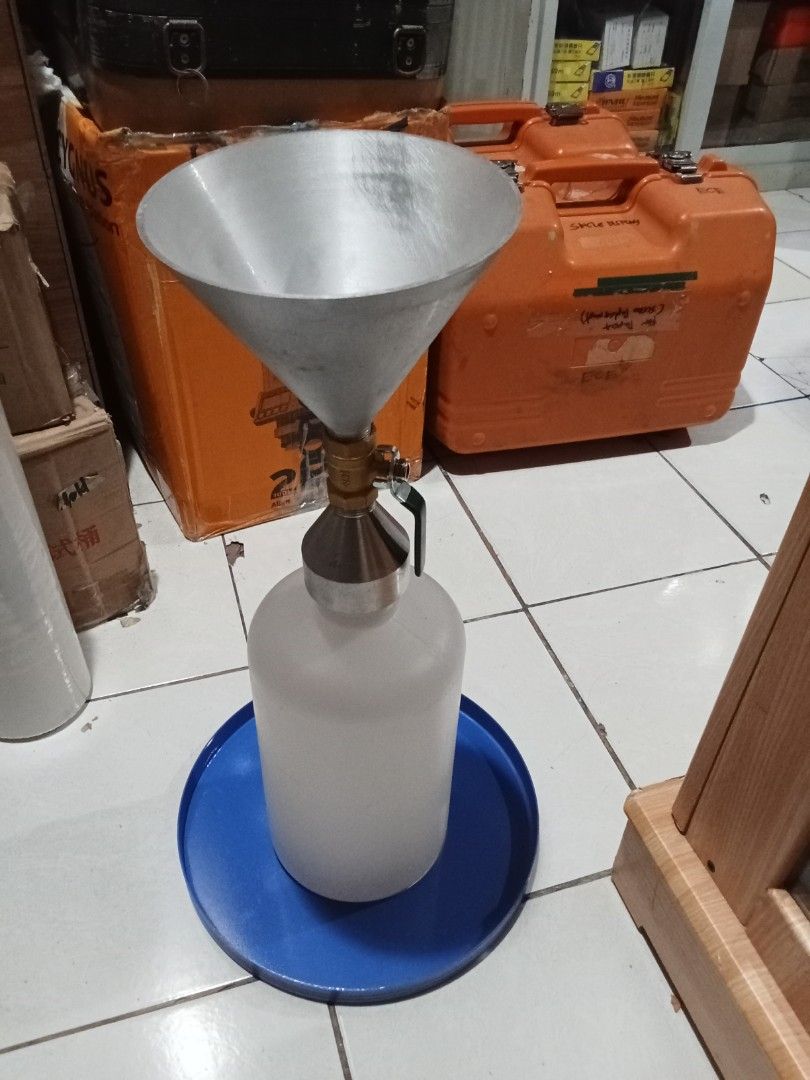 Sand cone apparatus (Category: Industrial Equipment) located in Manila. Submitted by ecalnerjef66032 (Listing ID 1277928595, Image 3). Description: sand Cone apparatus with Freebies company: 2nd floor 939 banawe street Quezon city contact #: 09304994255 looking: Jeff Ecalner cod/pick up.