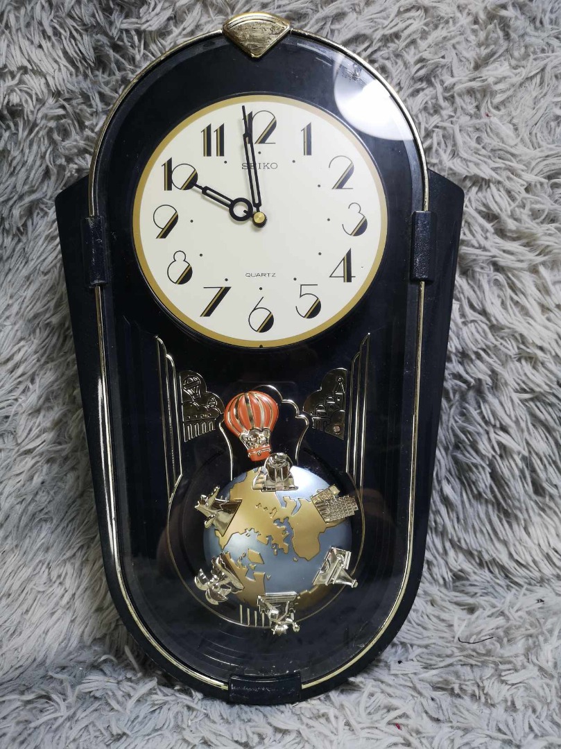 Seiko singing hotsell wall clock