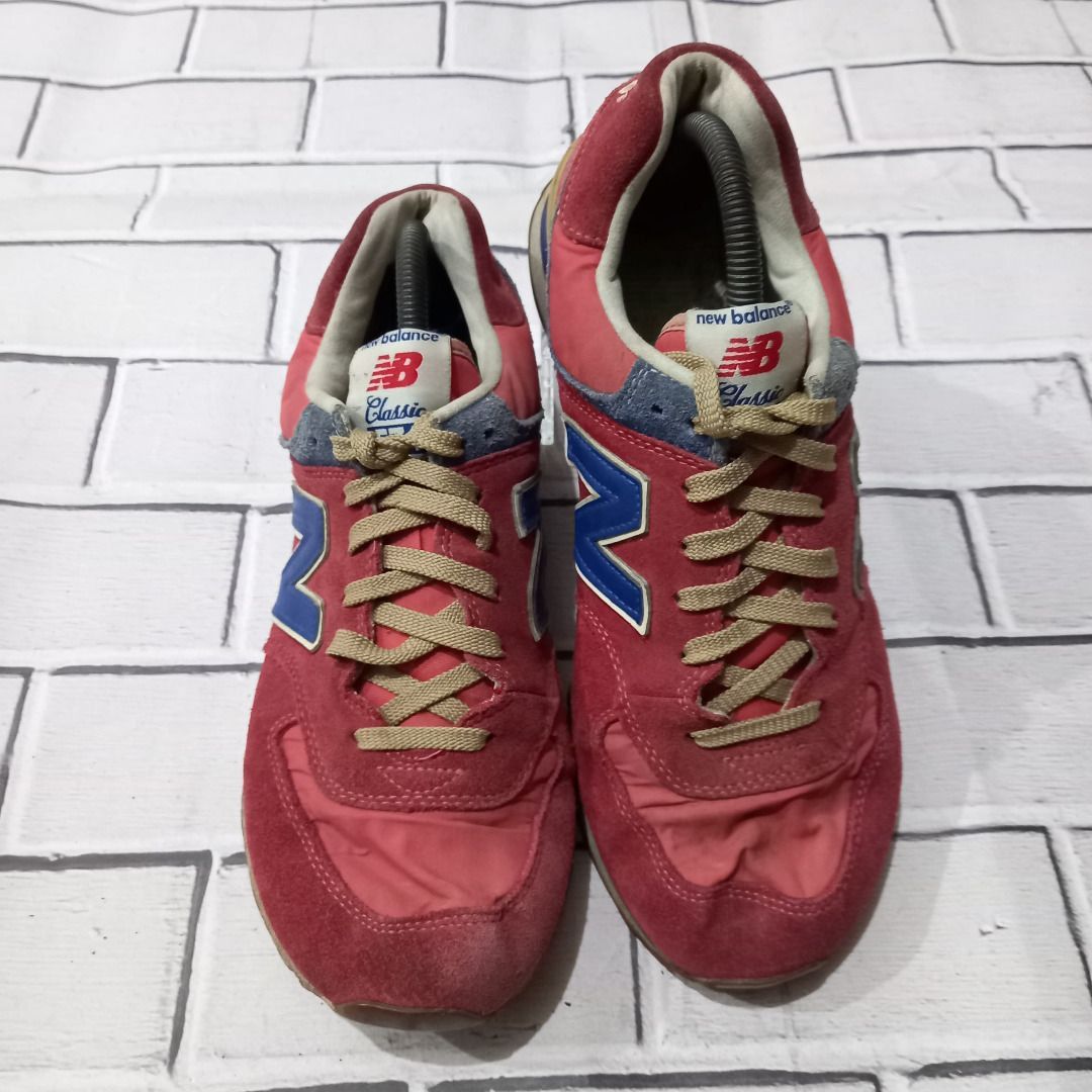 Sepatu New Balance 574 Classic Red size 42 5