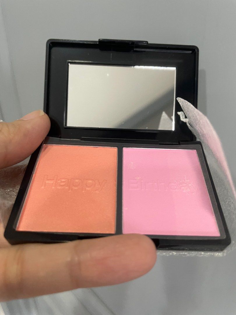 Sephora birthday blush (Category: Makeup) located in Quezon City. Submitted by jujuloco (Listing ID 1277942728, Image 1). Description: Brand new Sephora happy birthday blush Gcash and bpi mode of payment Shipping costs care of buyer .