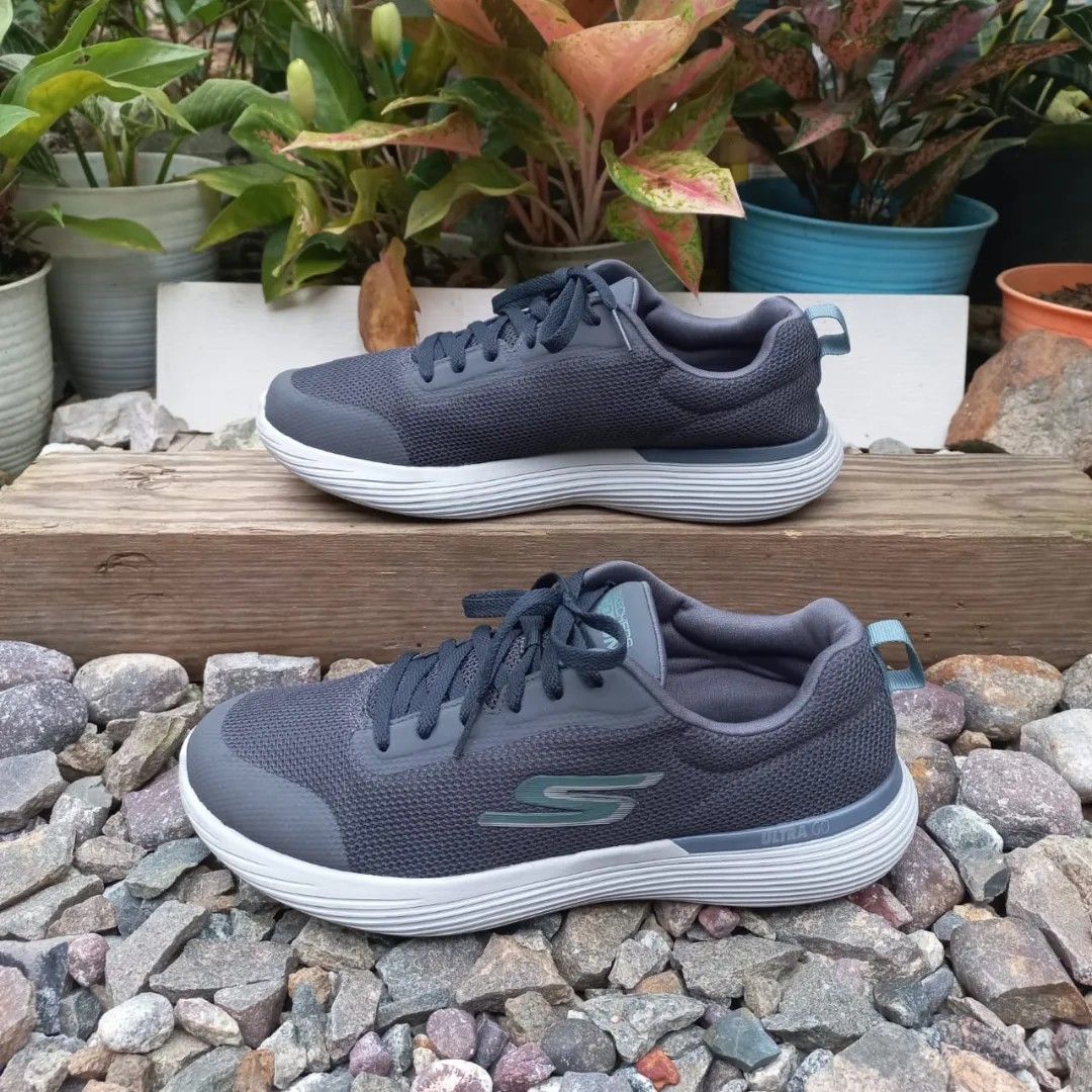 Skechers 42 hot sale