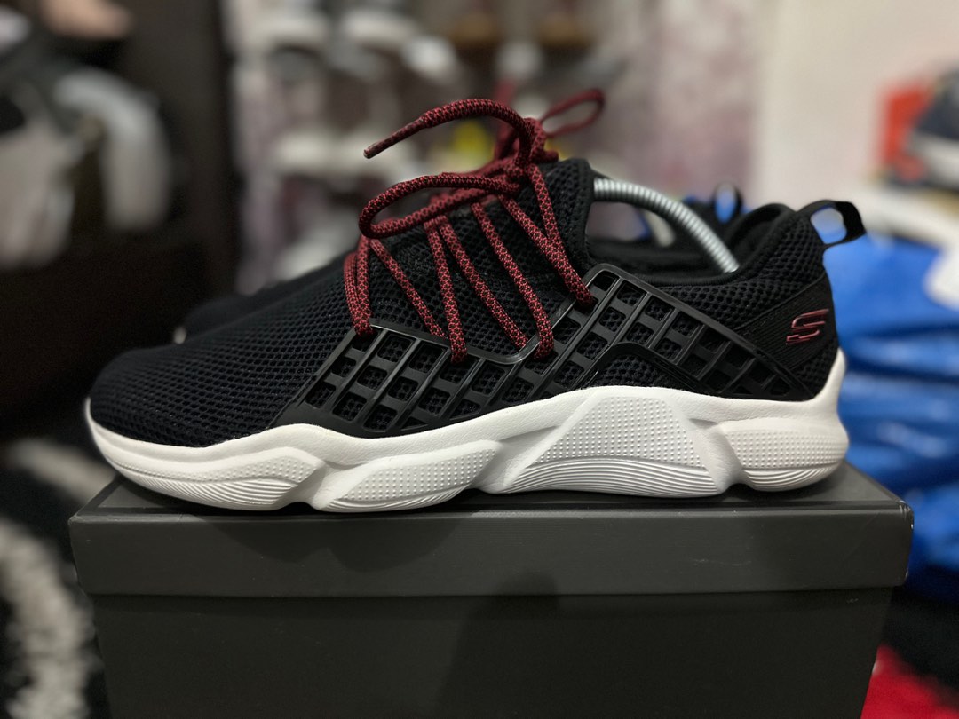 Skechers huaraches top