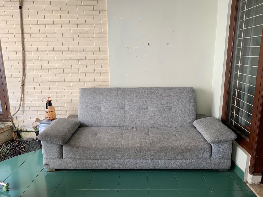 Sofa bed sofabed fabelio, Perabotan Rumah di Carousell