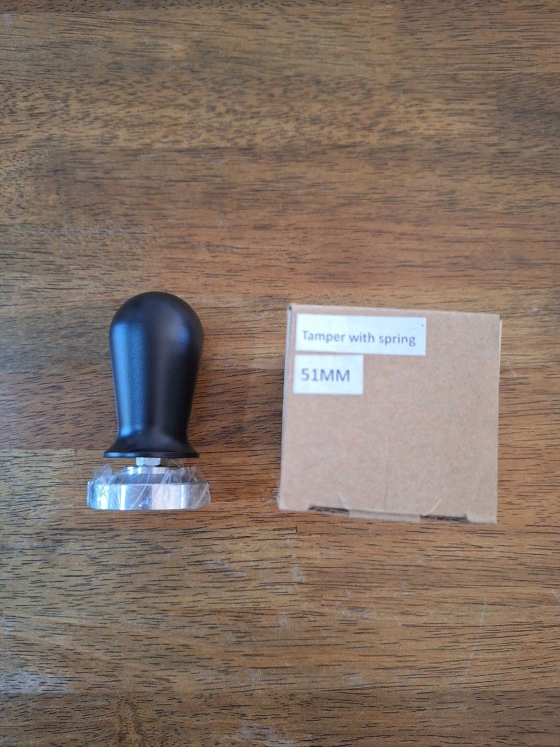 Spring-Calibrated Tamper BLACK 51MM (Category: Coffee Machines & Makers) located in Taguig. Submitted by raekshin (Listing ID 1277950160, Image 1). Description: *tamper with spring *never used, wrong size *price negotiable Rfs: not my portafilter size.