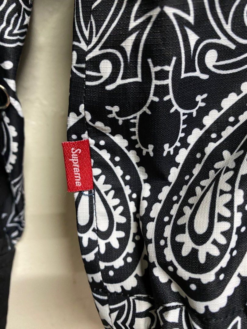 Tnf x supreme bandana store