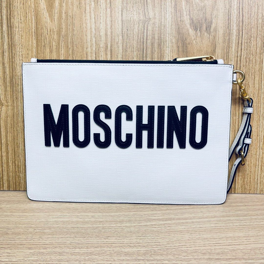 White best sale moschino clutch