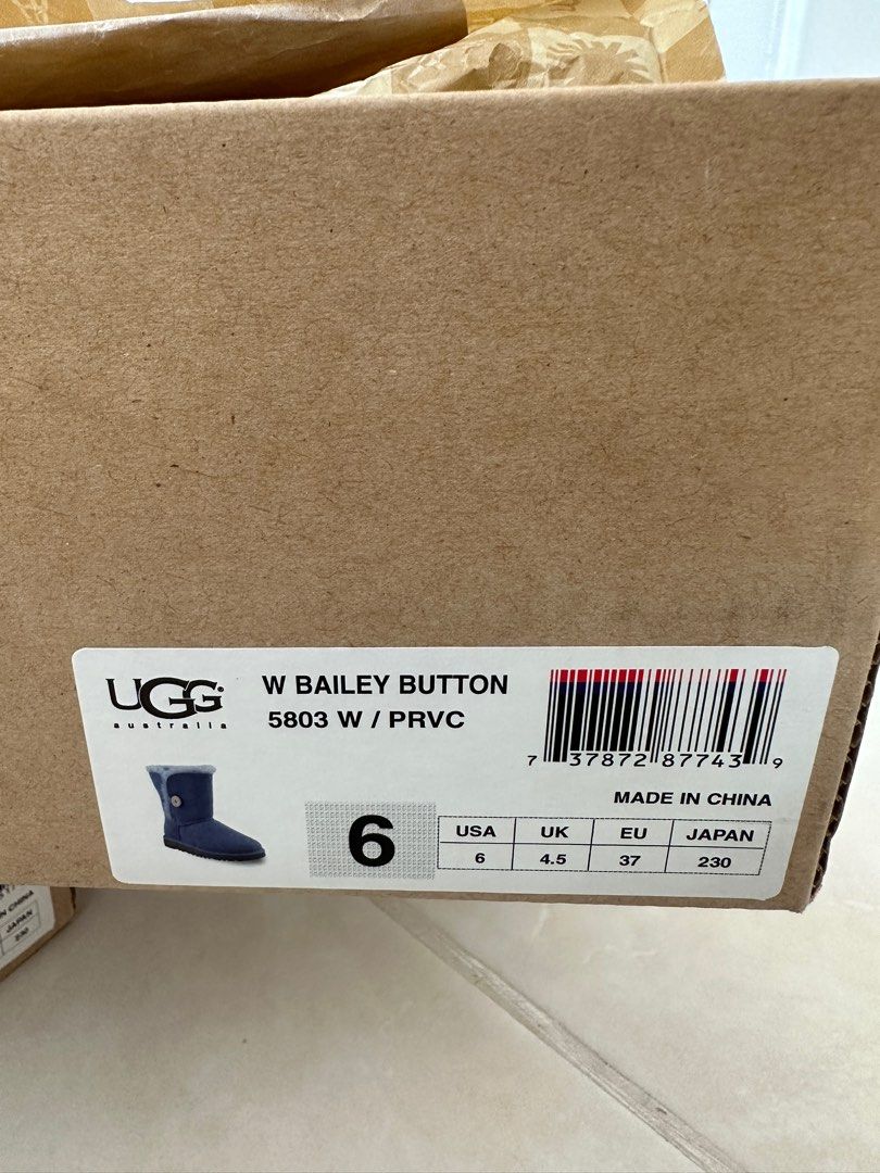 UGG Boot （分類：靴）位於 Hong Kong。 由 janbb 提交（商品編號 1277899727，圖片 4）。簡介： Size 37。