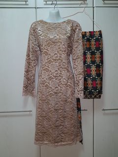 (Category: ) located in . Submitted by thrift_hijabi (Listing ID 1277985485, Image 1). Description: .