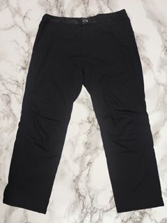 UNIQLO Heattech Ultra Warm Leggings Black, Women's Fashion, Bottoms, Other  Bottoms on Carousell