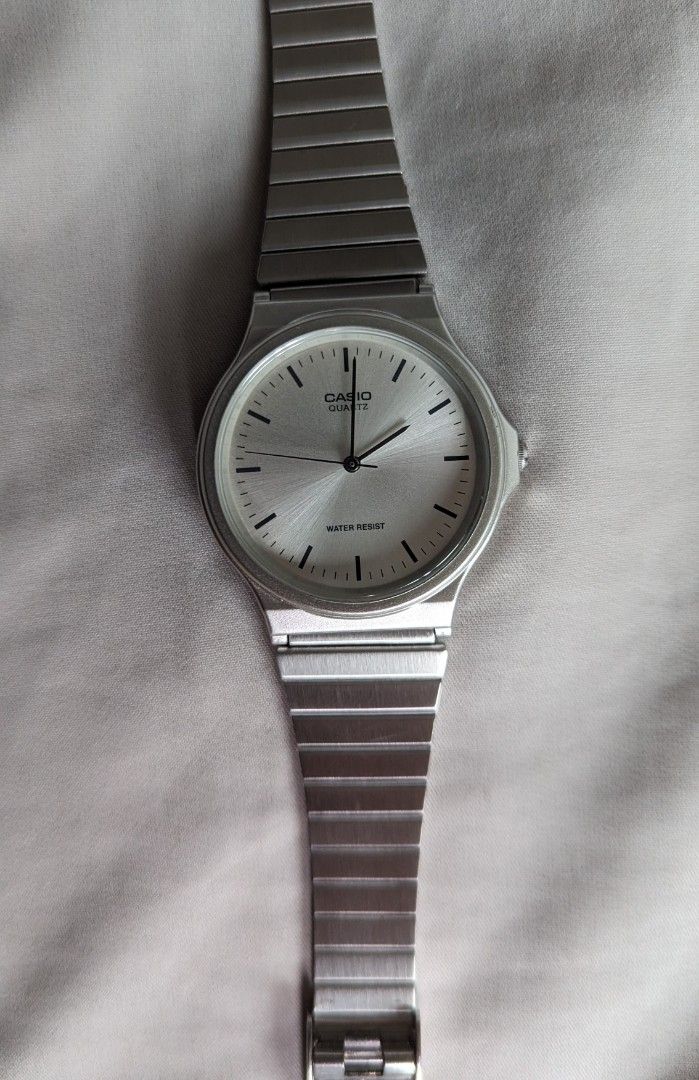 Vintage Casio Quartz, Luxury, Watches on Carousell