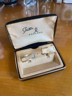 （分類：）位於 。 由 neonlightsss 提交（商品編號 1277909198，圖片 1）。簡介： 。