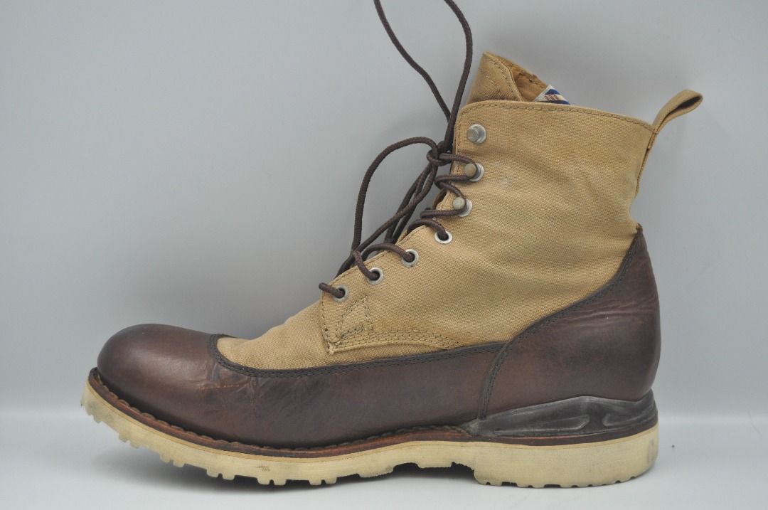 Visvim - F/W 11 - Veritus-Folk Boots (Category: Boots) located in Manila. Submitted by graymatter_ (Listing ID 1277951469, Image 3). Description: Visvim - F/W 11 - Veritus-Folk Boots Combining two complementary materials in leather and canvas, the new incoming style is yet another addition to visvim’s staggering collection of boots. A beige canvas upper sits atop a brown leather overlay with a signature external heel cup. Tagged Size: 9.5 Conditi