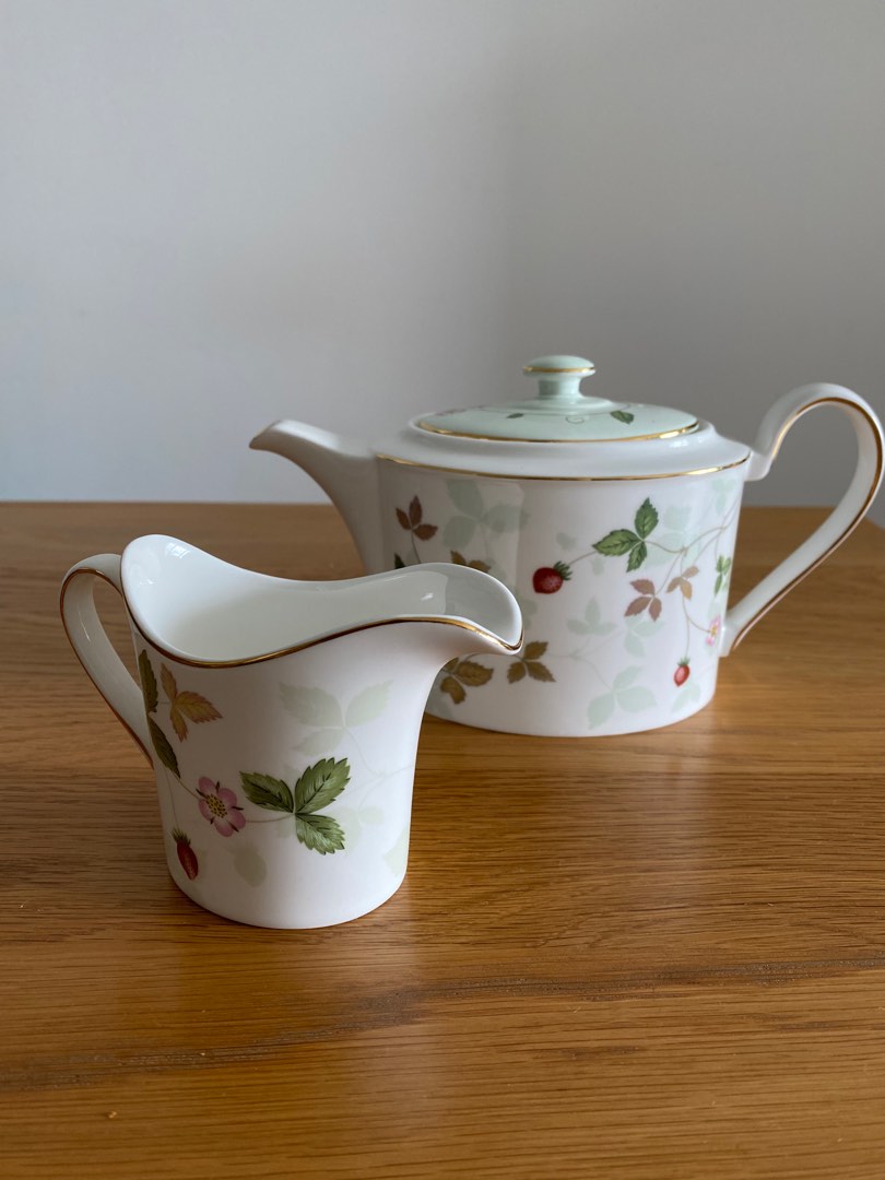 Wedgwood wild strawberry teapot and milk jar, Furniture & Home Living, Kitchenware & Tableware