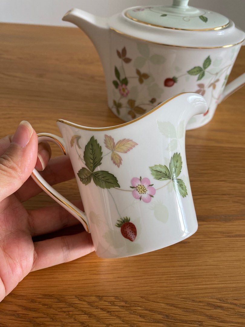 Wedgwood wild strawberry teapot and milk jar, Furniture & Home Living, Kitchenware & Tableware