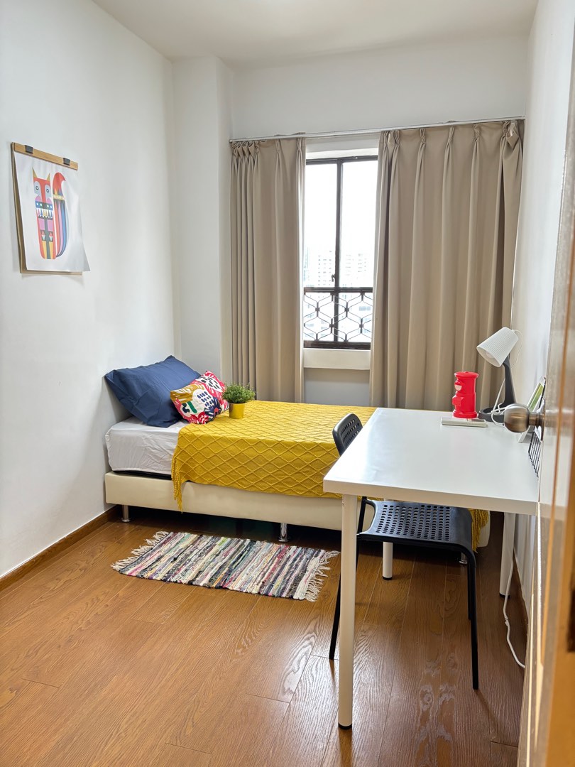 (Category: ) located in . Submitted by roomsco (Listing ID 1328495294, Image 1). Description: .