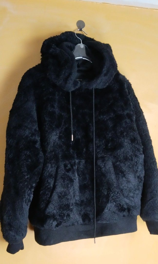 Black fur jacket forever 21 medium to xl Women s Fashion Coats Jackets and Outerwear on Carousell