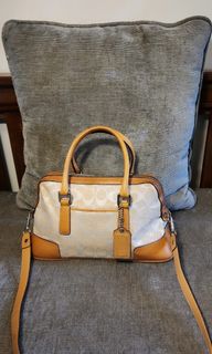 (Kategori: ) berada di . Dikirim oleh prelovedbyterra (ID iklan 1328436334, Gambar 1). Deskripsi: .