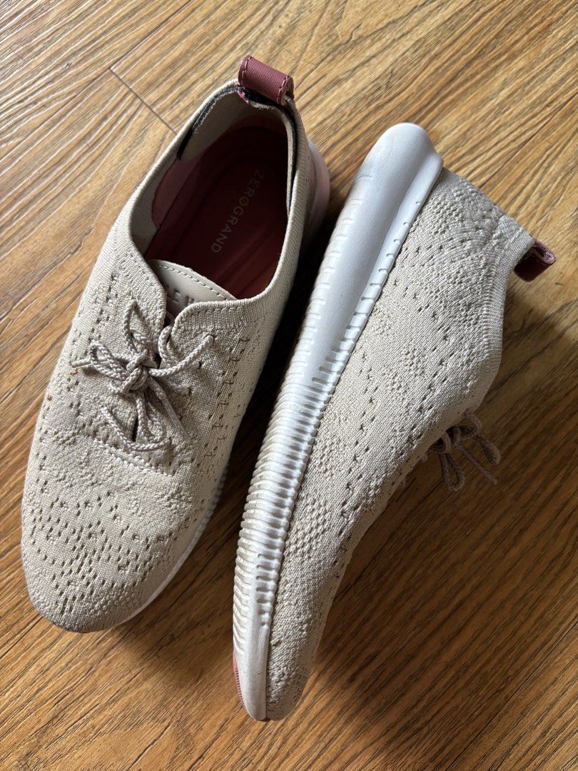 Cole Haan 2.zerogrand Stitchlite Oxford (Category: Sneakers) located in Las Pinas. Submitted by tin.bats (Listing ID 1328445039, Image 1). Description: Cole Haan Women’s 2.Zerogrand Stitchlite Oxford Colors: dove grey and pink Size: 6.5 B • wingtip oxford • faux leather • sole material: rubber • fully padded sock lining for ultimate comfort.