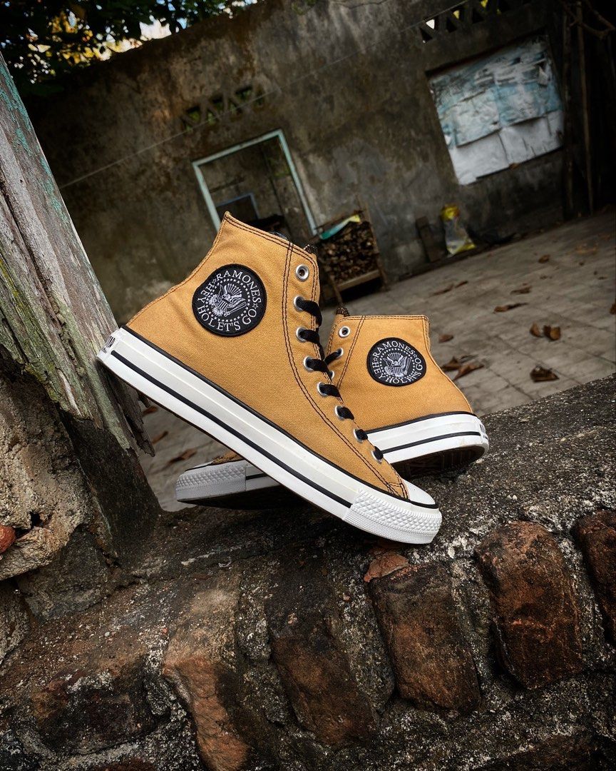 CONVERSE X RAMONES hey ho let s go 100 ORIGINAL ITEM