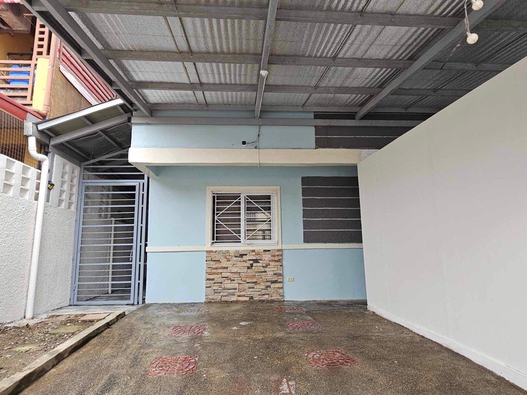 Duplex at Puting Kahoy, Silang, Cavitr (Category: Townhouse) located in Quezon City. Submitted by imee2112 (Listing ID 1328514732, Image 2). Description: Furnished 2 storey duplex with garage and dirty kitchen; 3 bedrooms with 2 T&B; with internet. All rooms with aircon and LED fixtures..