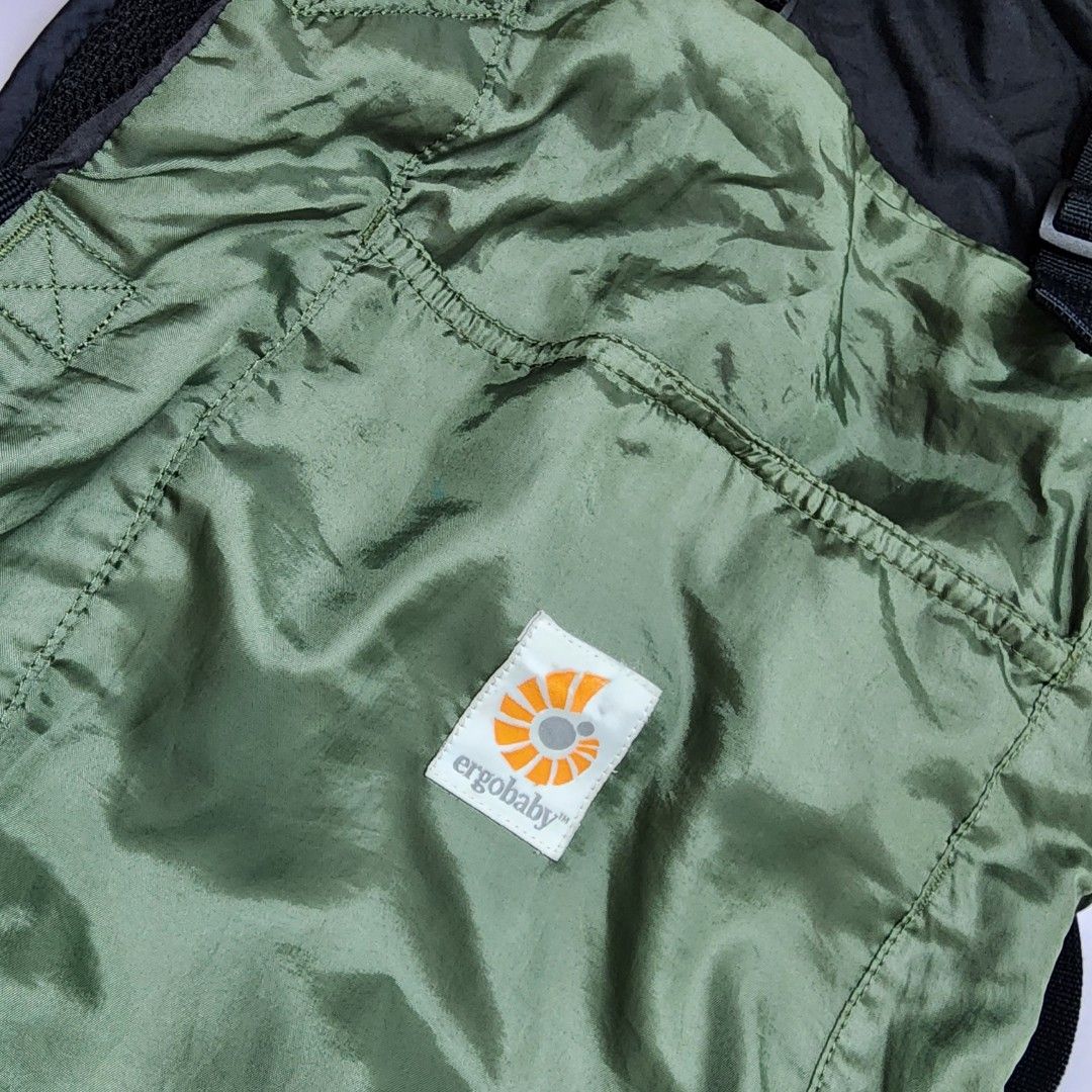 Ergobaby Travel Stowaway Baby Carrier Olive