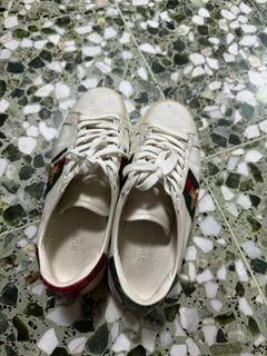 Gucci beat up sneakers clearance