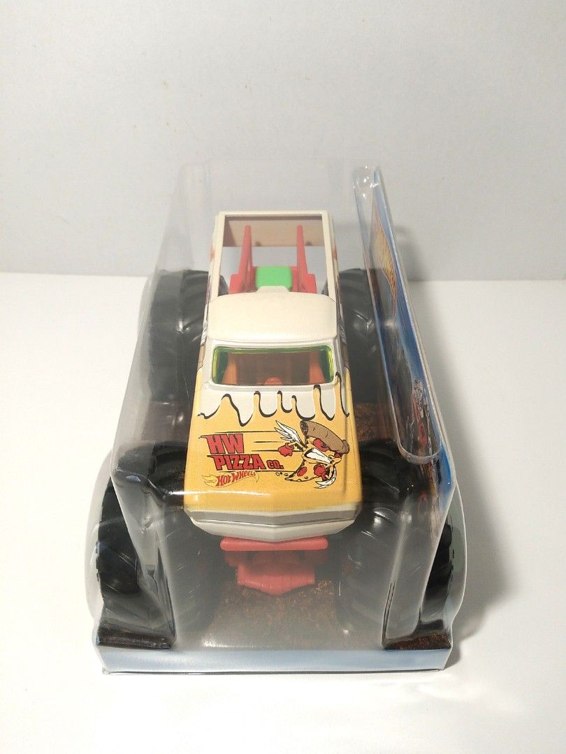 Hot Wheels Monster Trucks , HW Pizza Co. ( 124 Scale Diecast MT