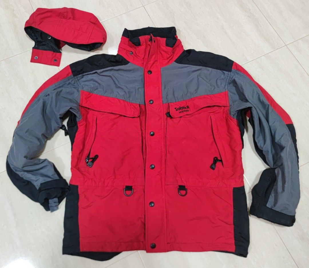 Jacket Solstice (Category: Coats, Jackets and Outerwear) located in Kota Bharu. Submitted by mutiaralink (Listing ID 1328514262, Image 1). Description: jacket sesuai badan XL kondisi mmg terbaikk RM70 siap pos fast deal 0199830449.