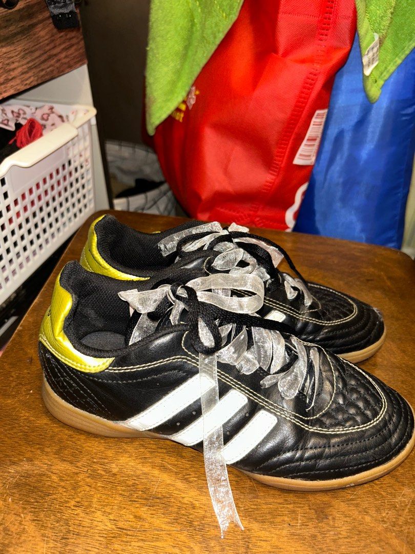 Kasut futsal adidas 2017 top