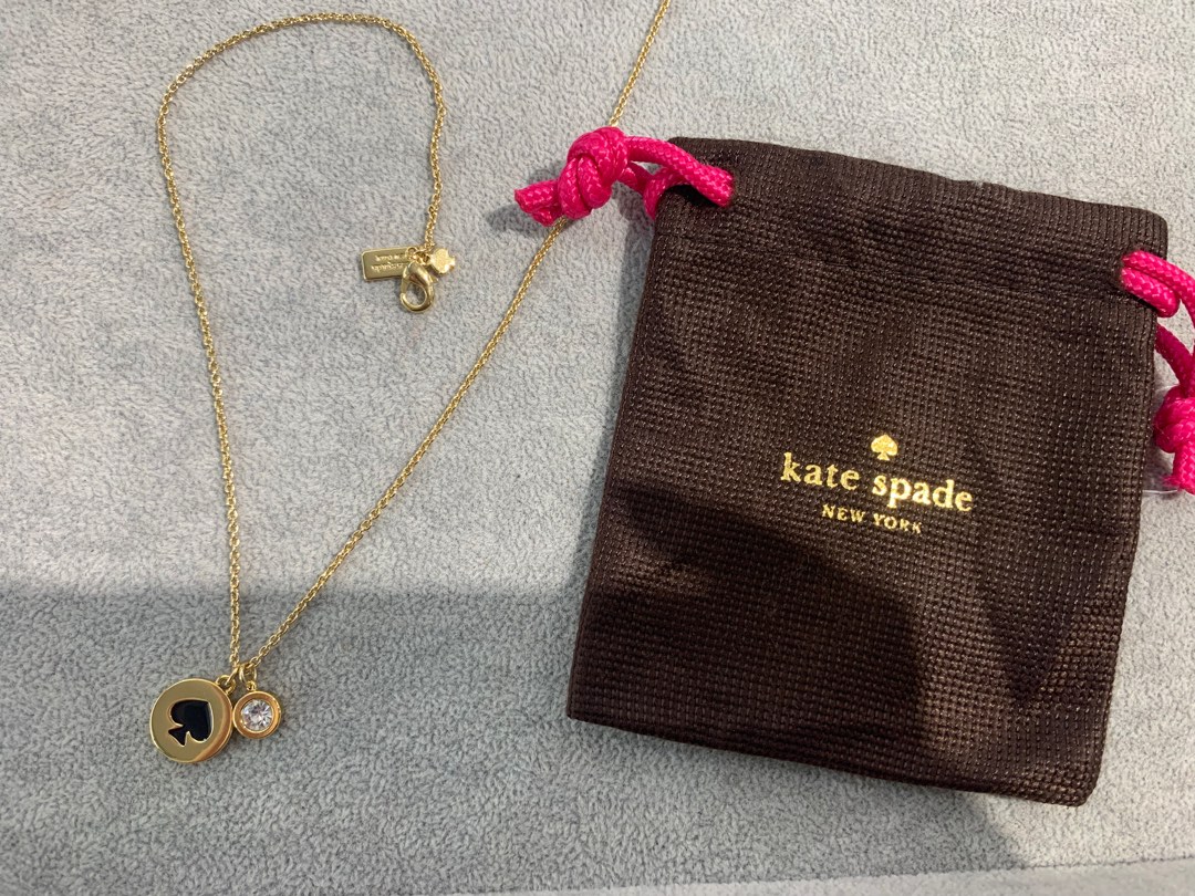 Spot the spade necklace shop