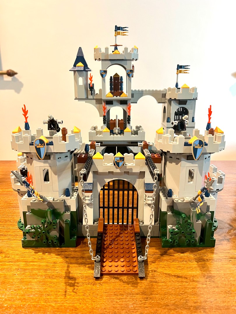 LEGO 7094 King s Castle Siege 2007 Hobbies Toys Toys Games on Carousell